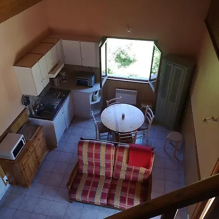 Holiday home Entre Salers Et Le Puy Mary Dans Le Cantal *