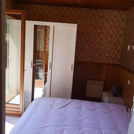 Entre Salers Et Le Puy Mary Dans Le Cantal * Saint-Paul-de-Salers