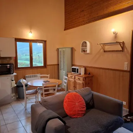 Ferienhaus Entre Salers Et Le Puy Mary Dans Le Cantal