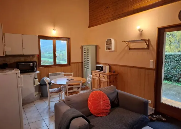 Holiday home Entre Salers Et Le Puy Mary Dans Le Cantal
