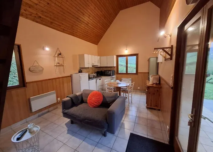 Holiday home Entre Salers Et Le Puy Mary Dans Le Cantal *