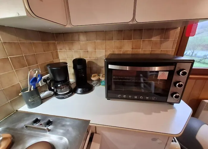 Entre Salers Et Le Puy Mary Dans Le Cantal Holiday home *